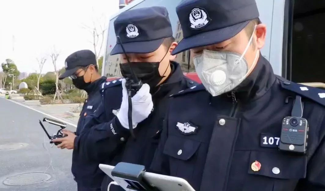 看无人机如何“抗击疫情”